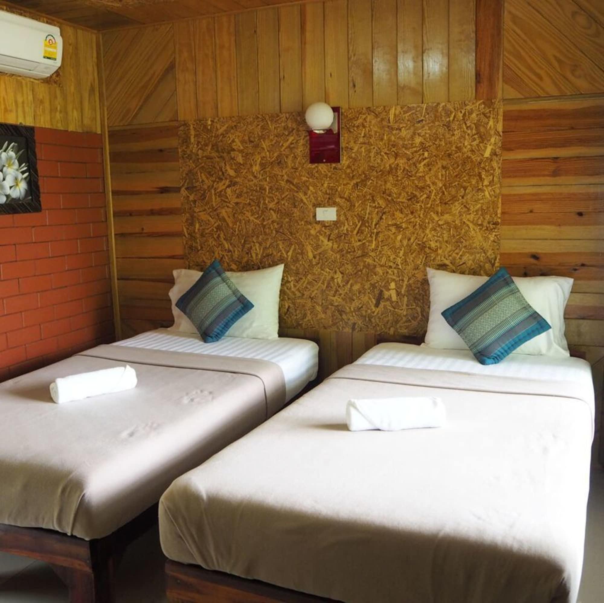 Baan Suan Hill Resort Ban Tha Khun Экстерьер фото