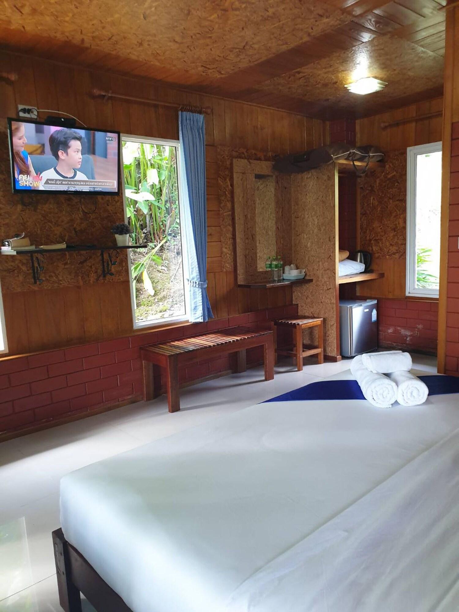 Baan Suan Hill Resort Ban Tha Khun Экстерьер фото