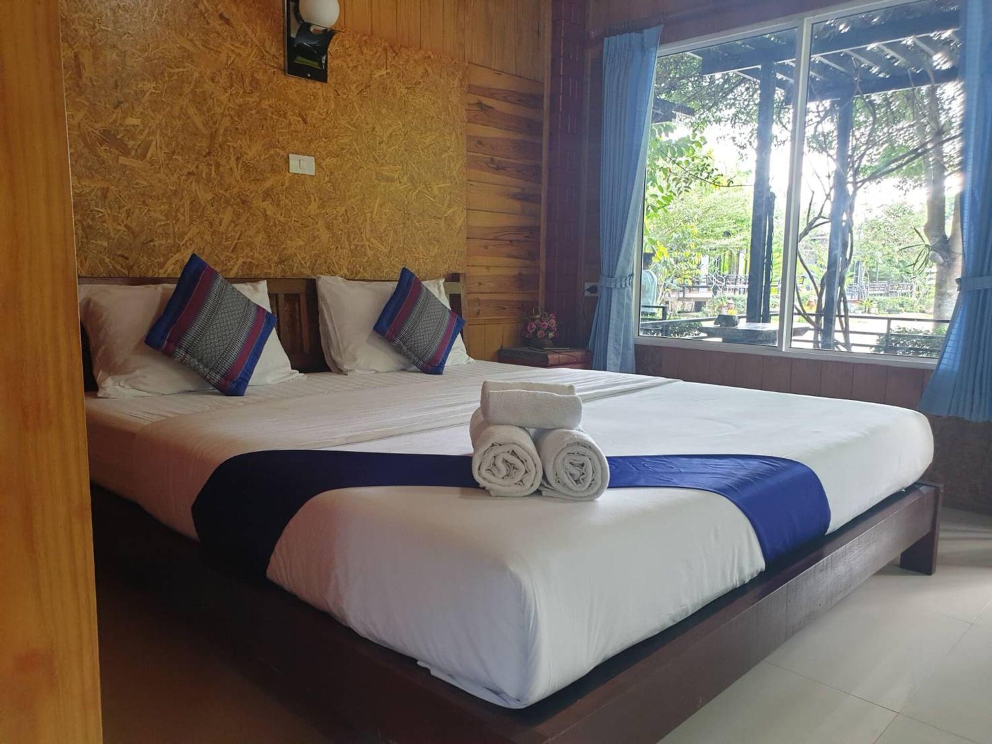 Baan Suan Hill Resort Ban Tha Khun Экстерьер фото