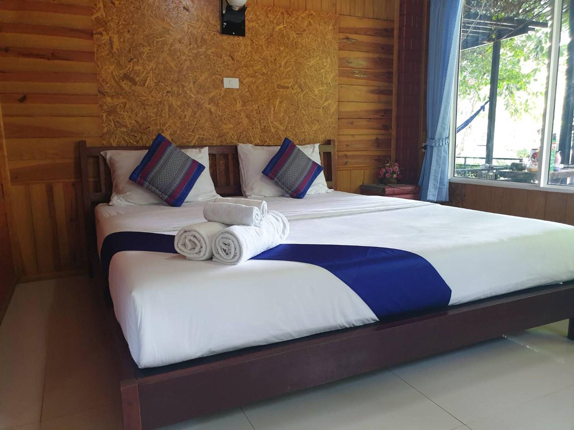 Baan Suan Hill Resort Ban Tha Khun Экстерьер фото
