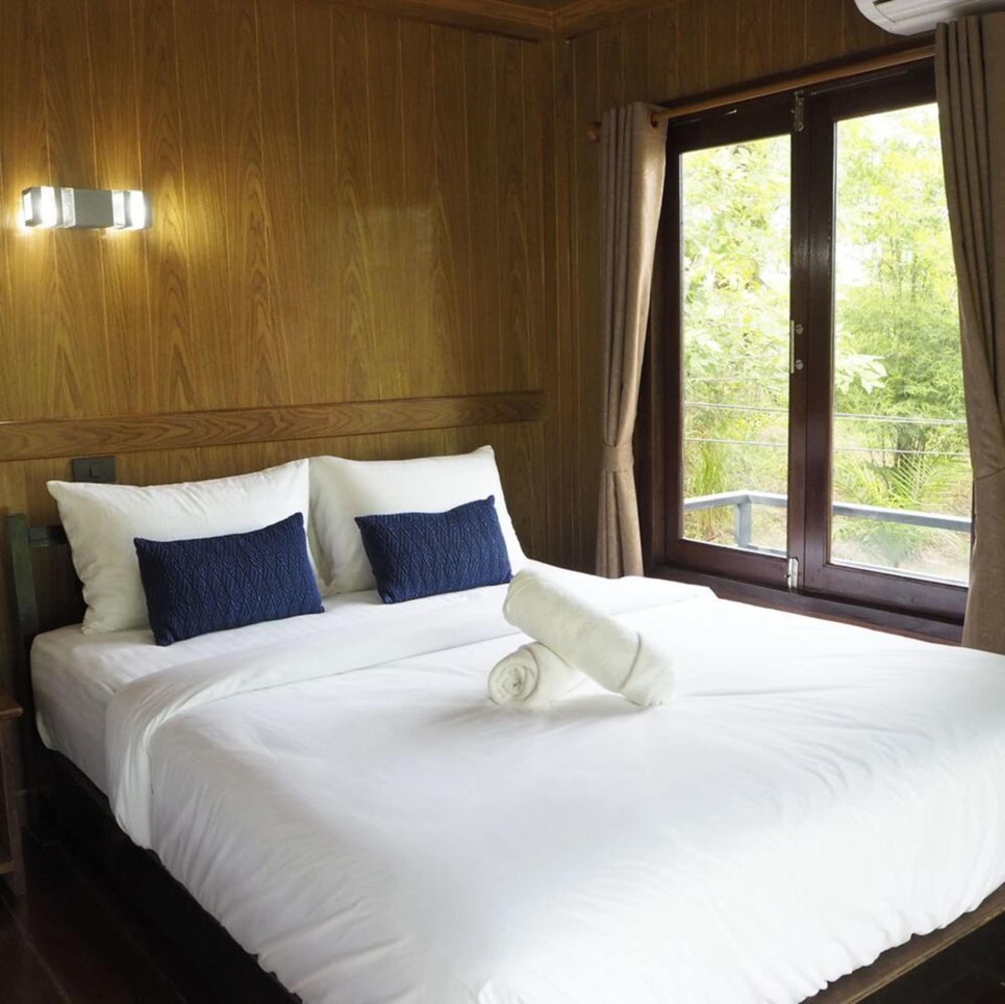 Baan Suan Hill Resort Ban Tha Khun Экстерьер фото
