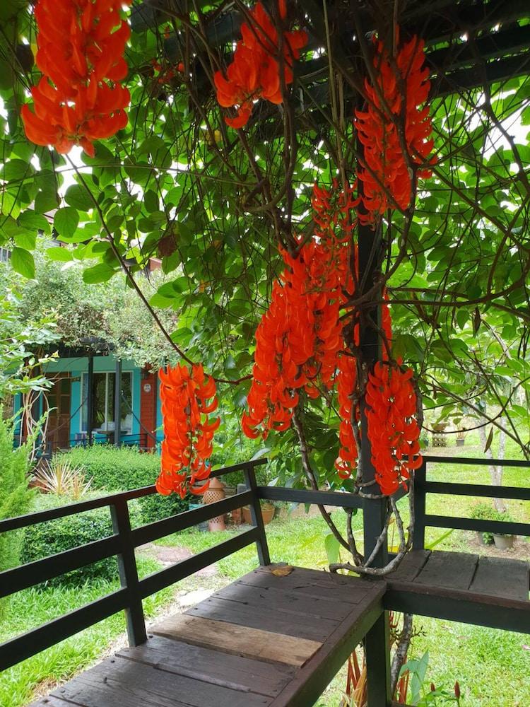 Baan Suan Hill Resort Ban Tha Khun Экстерьер фото