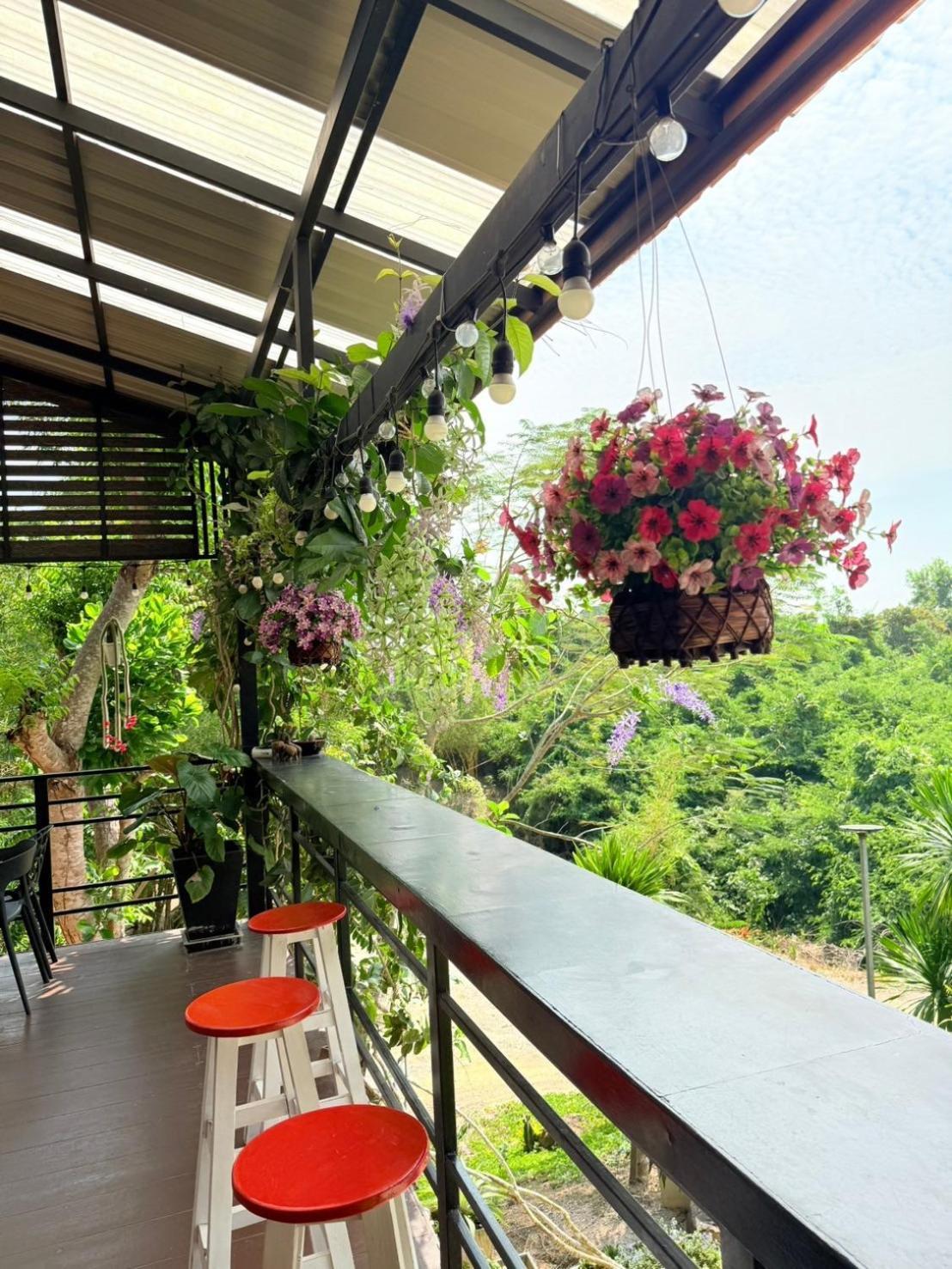 Baan Suan Hill Resort Ban Tha Khun Экстерьер фото