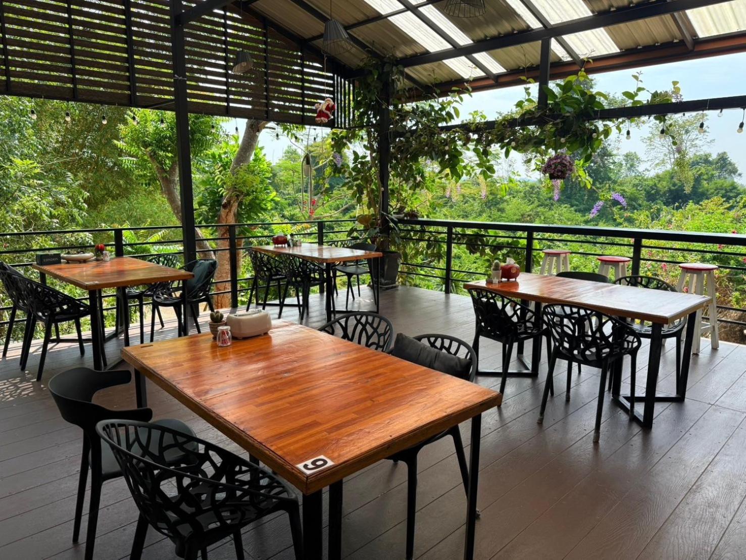 Baan Suan Hill Resort Ban Tha Khun Экстерьер фото