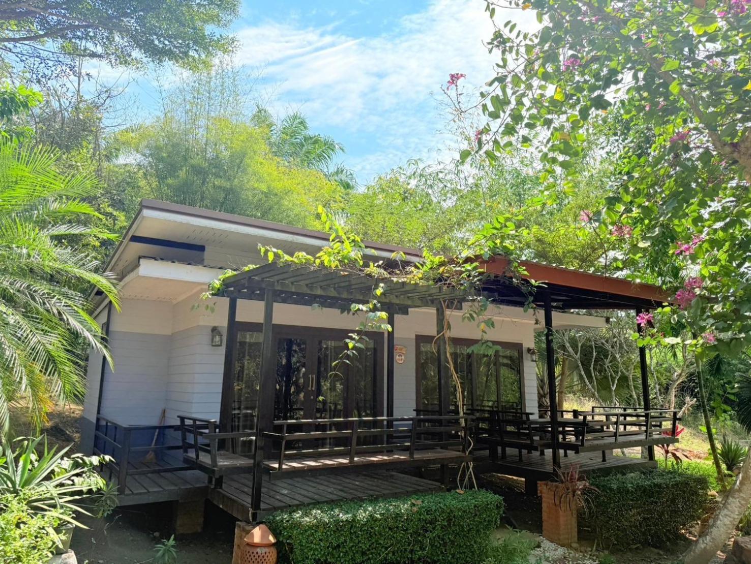 Baan Suan Hill Resort Ban Tha Khun Экстерьер фото